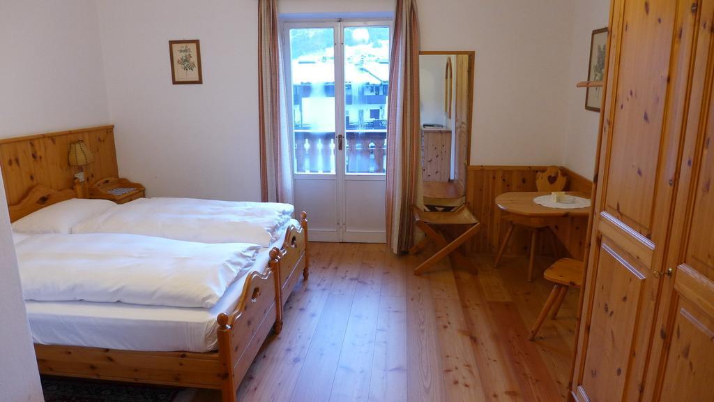 Hotel Bellaria - קורטינה ד'אמפזו חדר תמונה