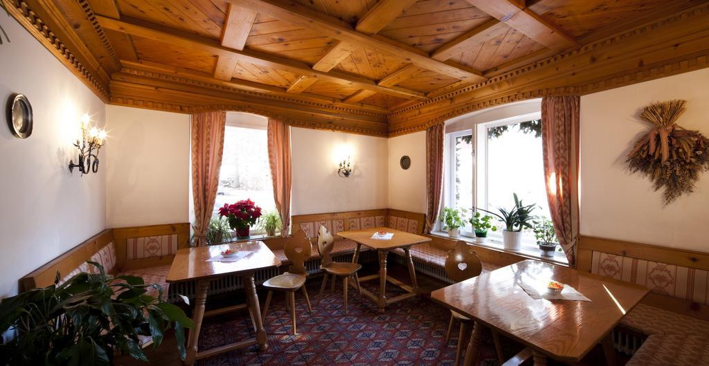 Hotel Bellaria - קורטינה ד'אמפזו מראה חיצוני תמונה
