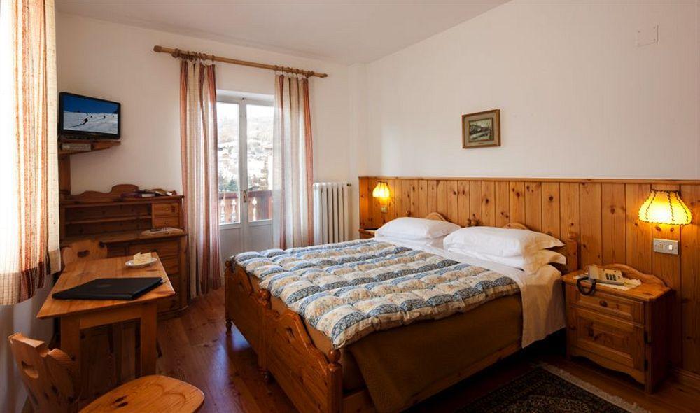 Hotel Bellaria - קורטינה ד'אמפזו מראה חיצוני תמונה